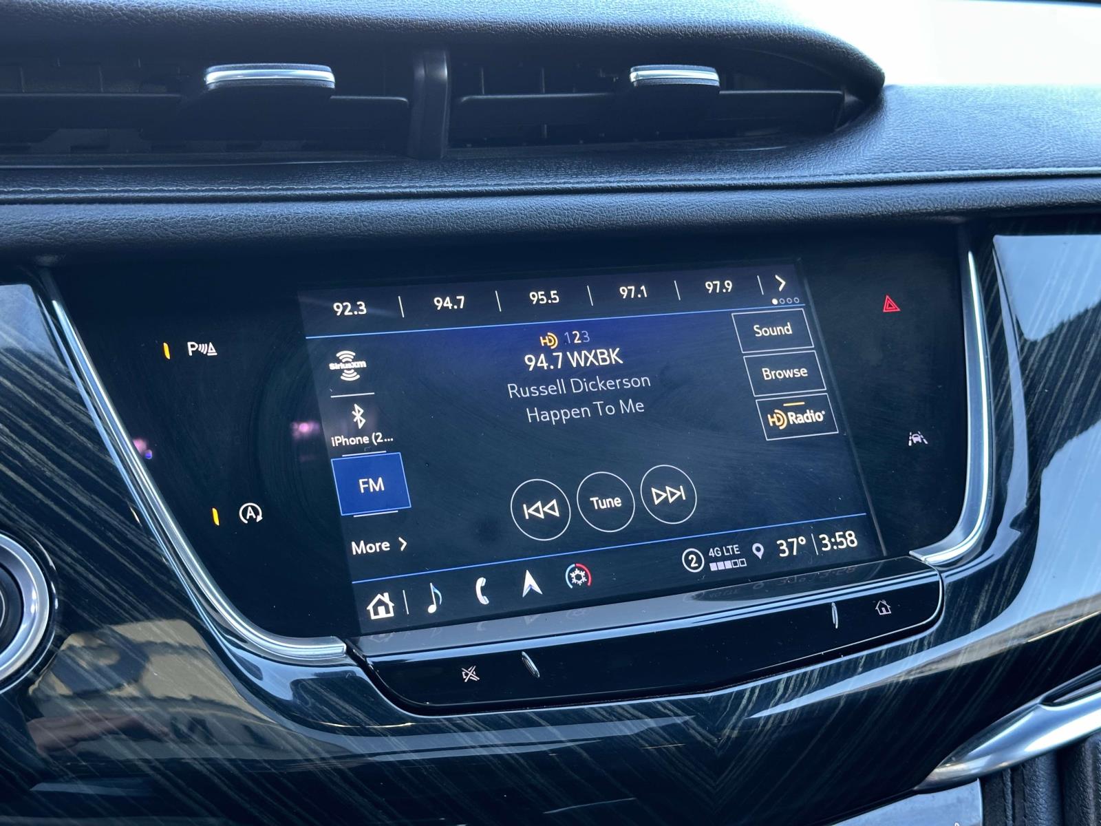 used 2022 Cadillac XT6 car, priced at $32,589