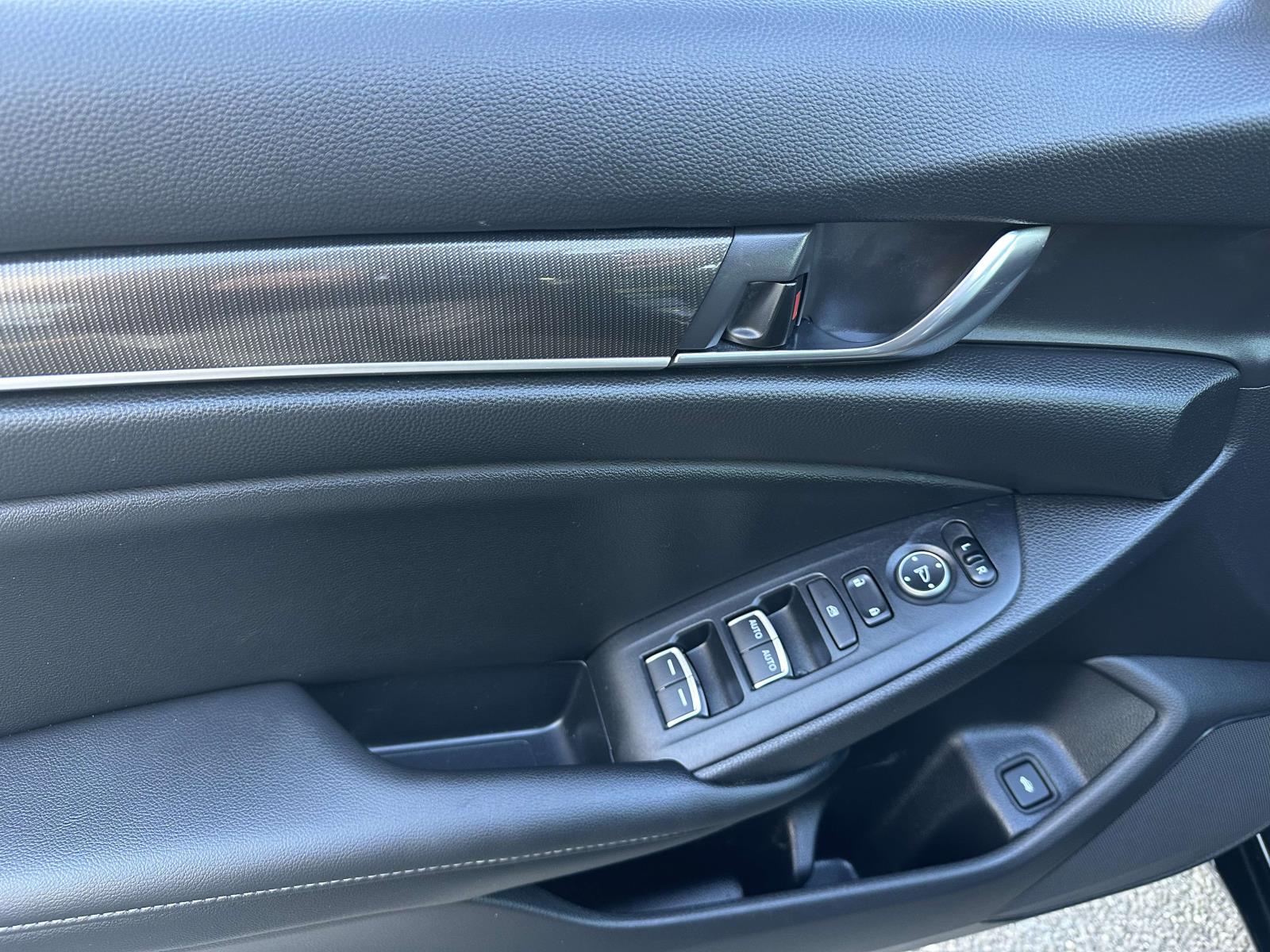 used 2022 Honda Accord Sedan car, priced at $24,889