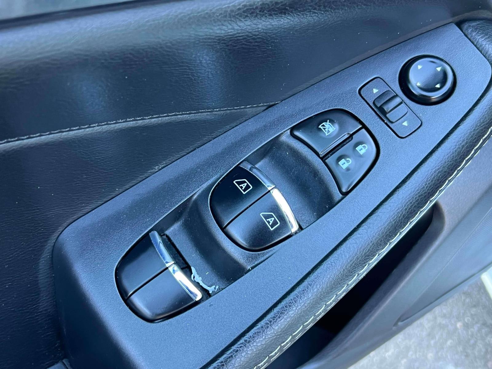 used 2023 Nissan Maxima car, priced at $29,620