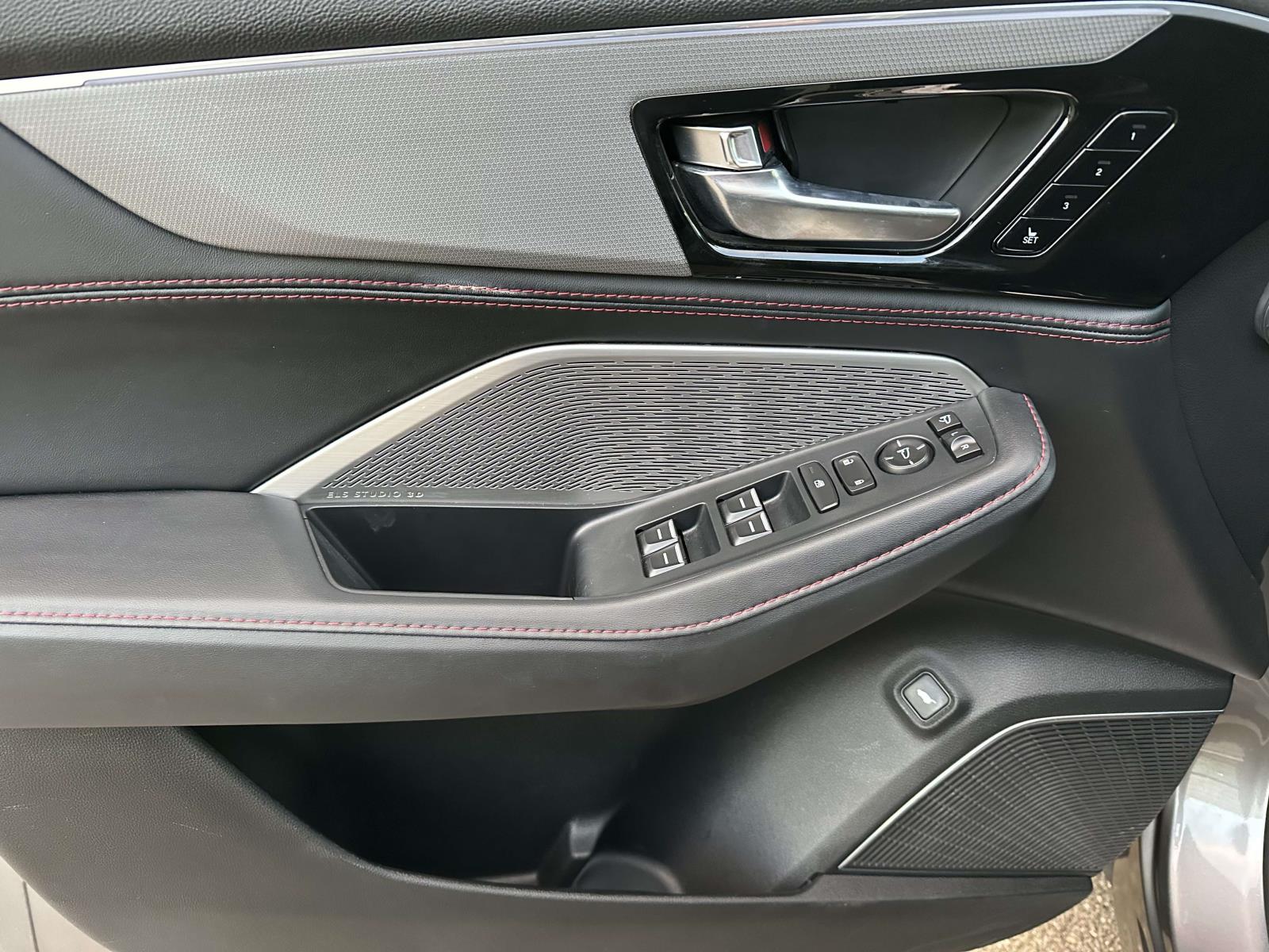 used 2023 Acura MDX car, priced at $39,553