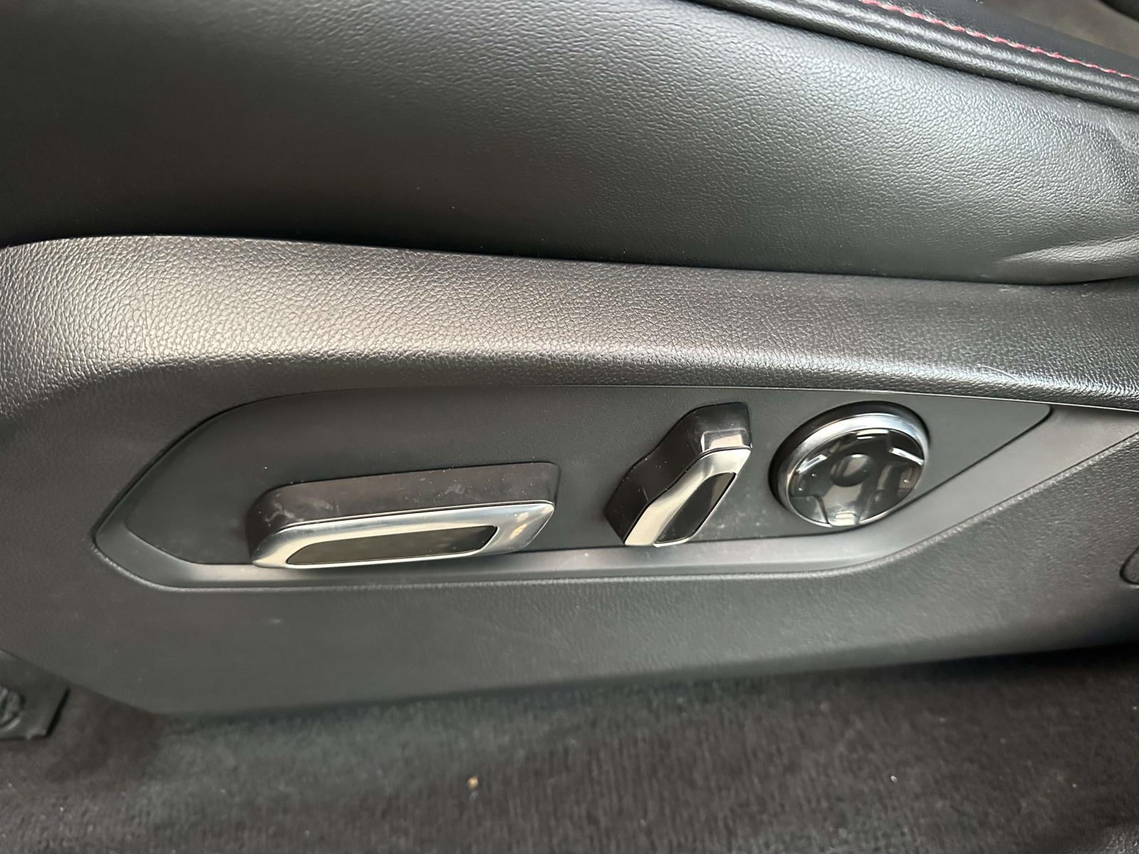 used 2023 Acura MDX car, priced at $39,553