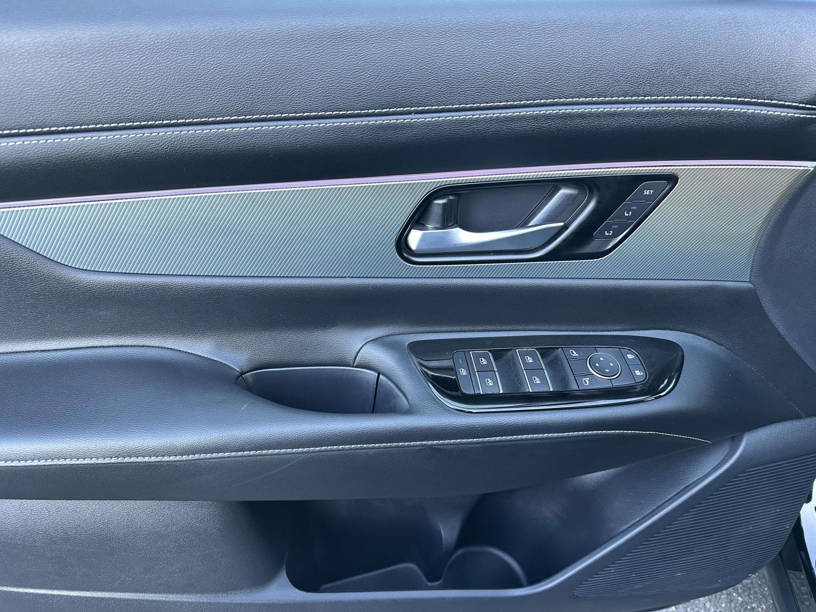 used 2025 Nissan Murano car, priced at $35,000