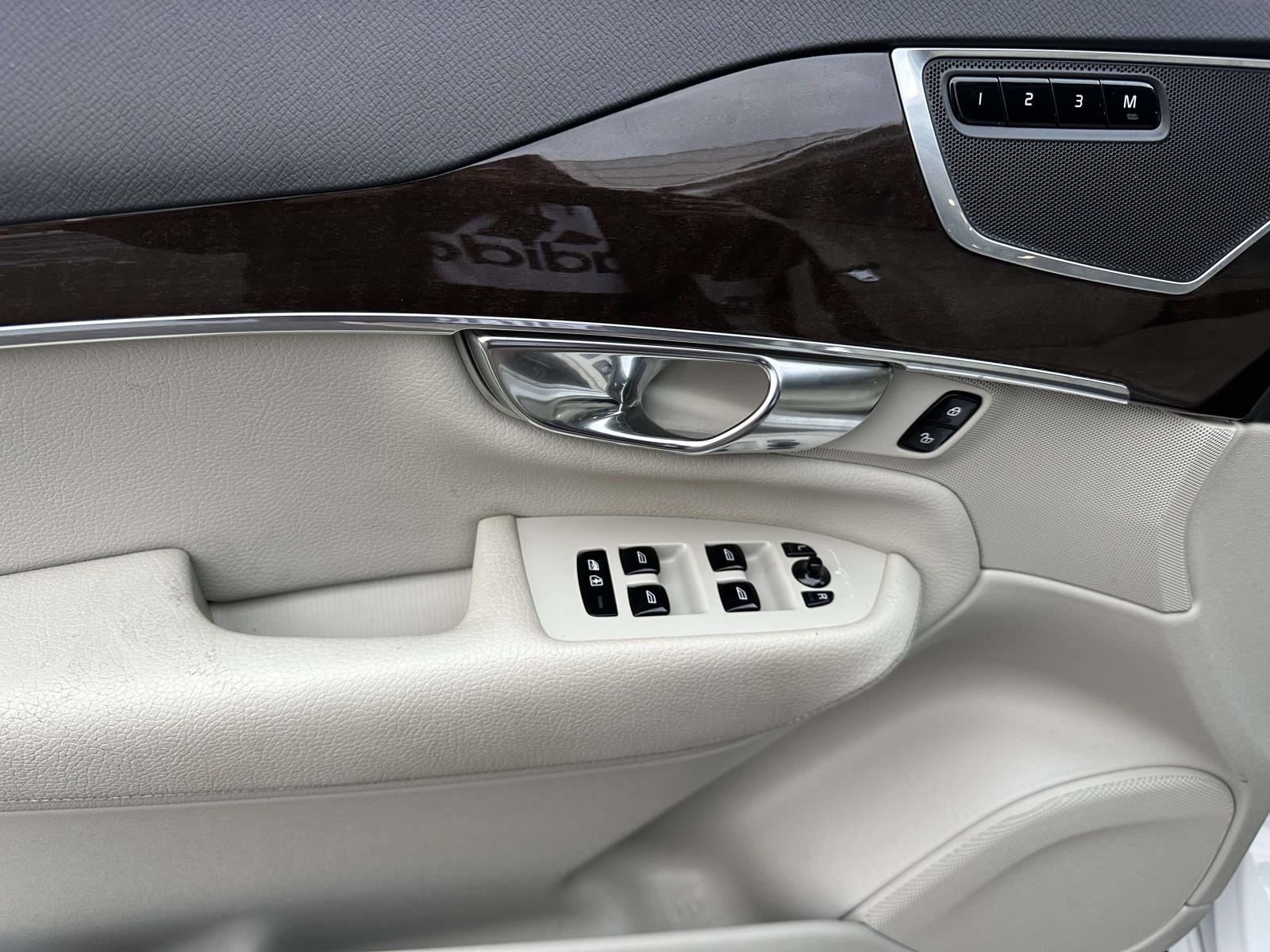 used 2019 Volvo XC90 car, priced at $19,918