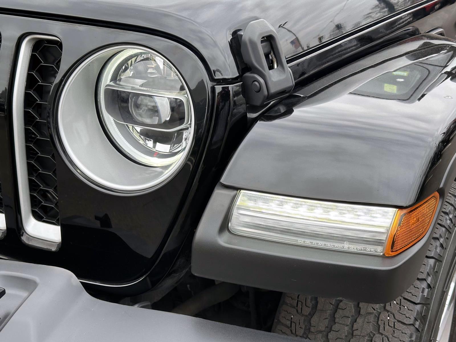 Used 2022 Black Clearcoat Jeep Unlimited Sahara 4x4 image 6