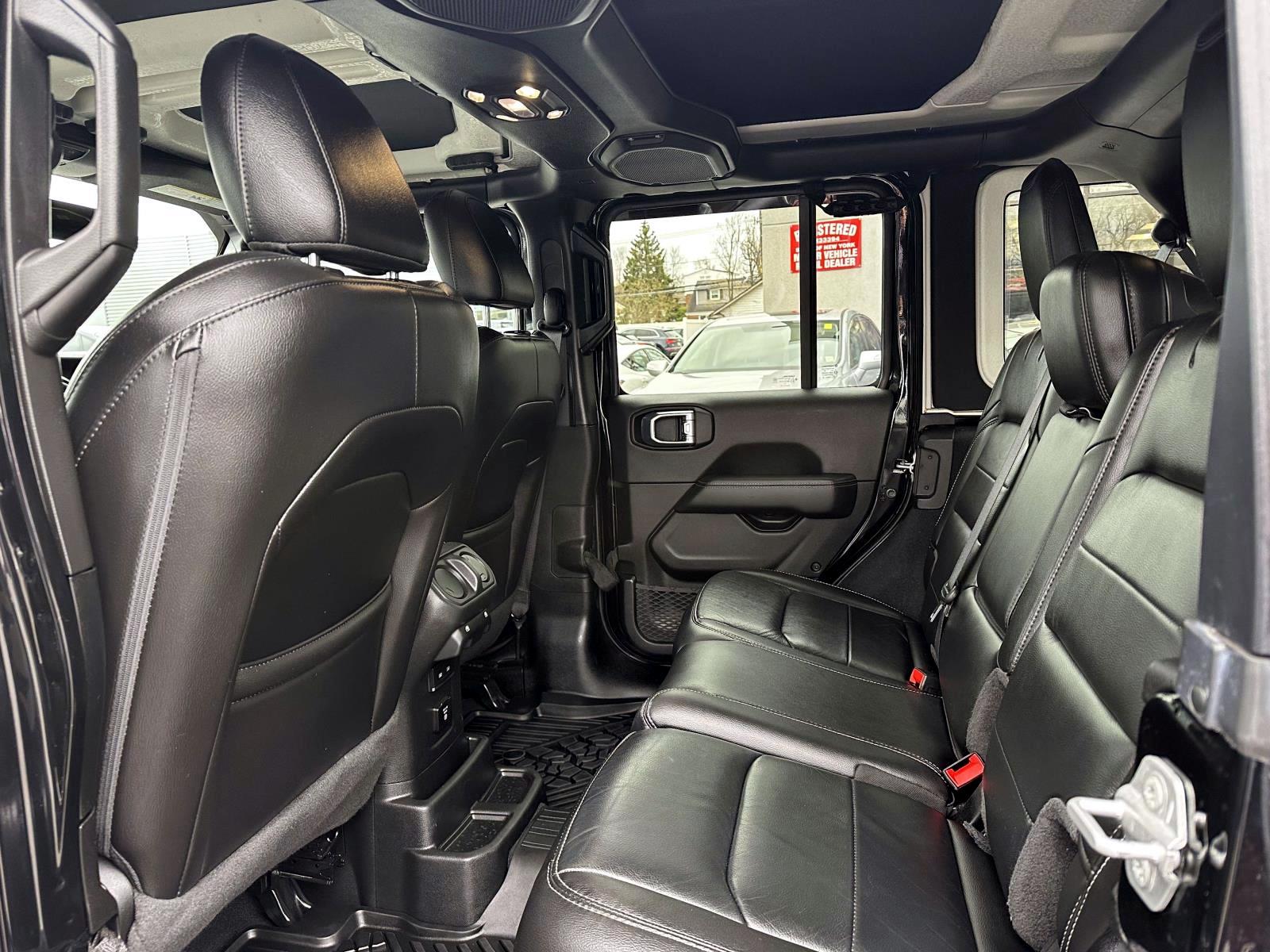 Used 2022 Black Clearcoat Jeep Unlimited Sahara 4x4 image 8