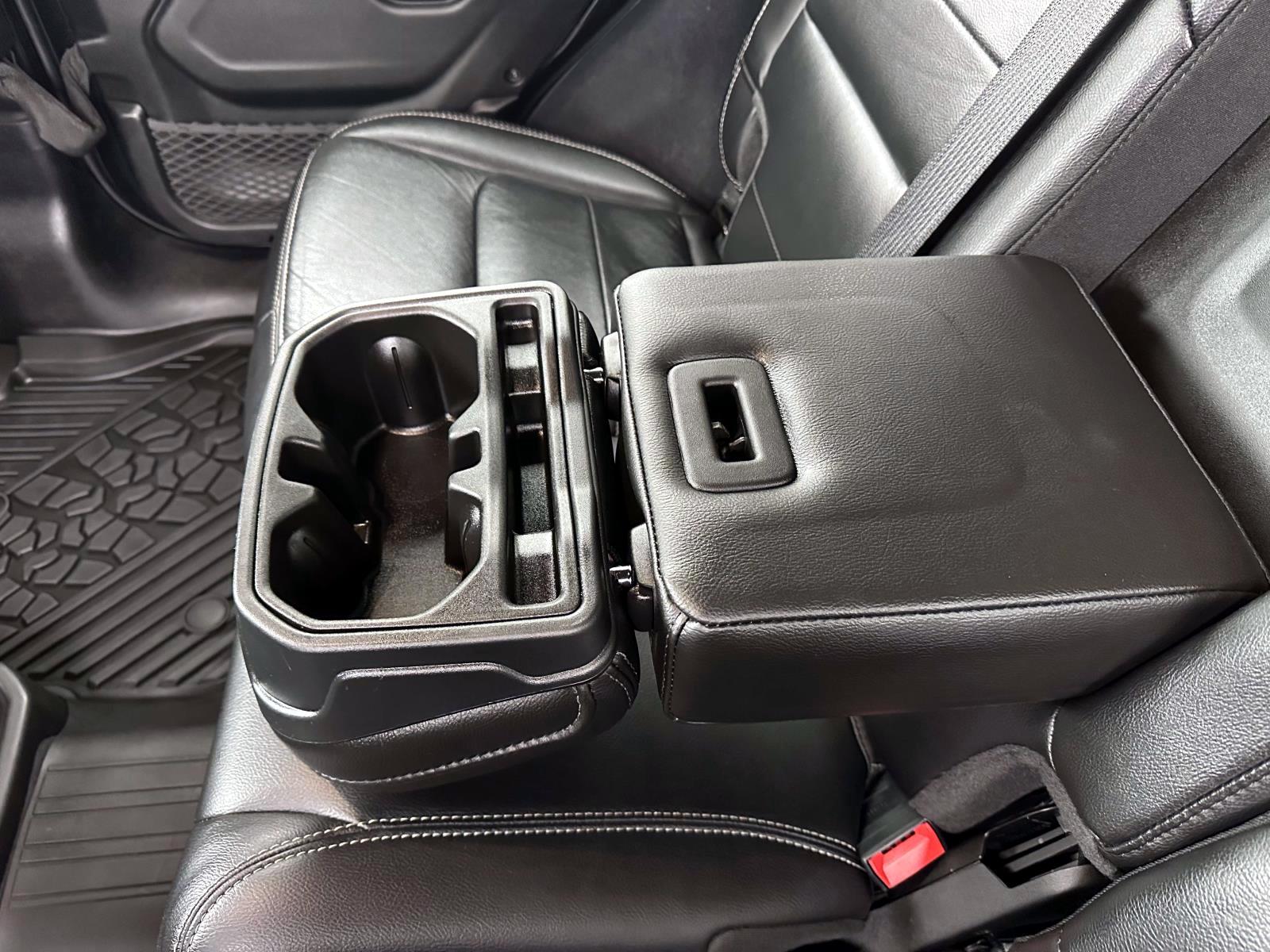 Used 2022 Black Clearcoat Jeep Unlimited Sahara 4x4 image 9