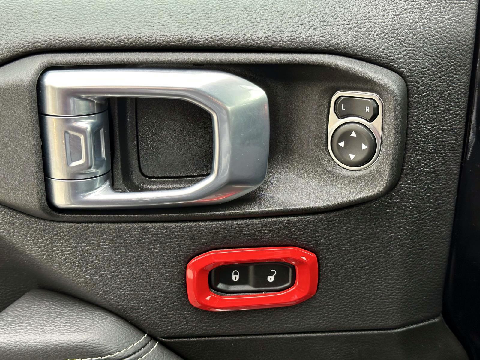 Used 2022 Black Clearcoat Jeep Unlimited Sahara 4x4 image 16