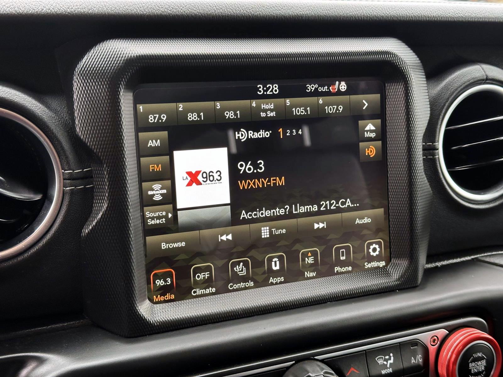 Used 2022 Black Clearcoat Jeep Unlimited Sahara 4x4 image 26