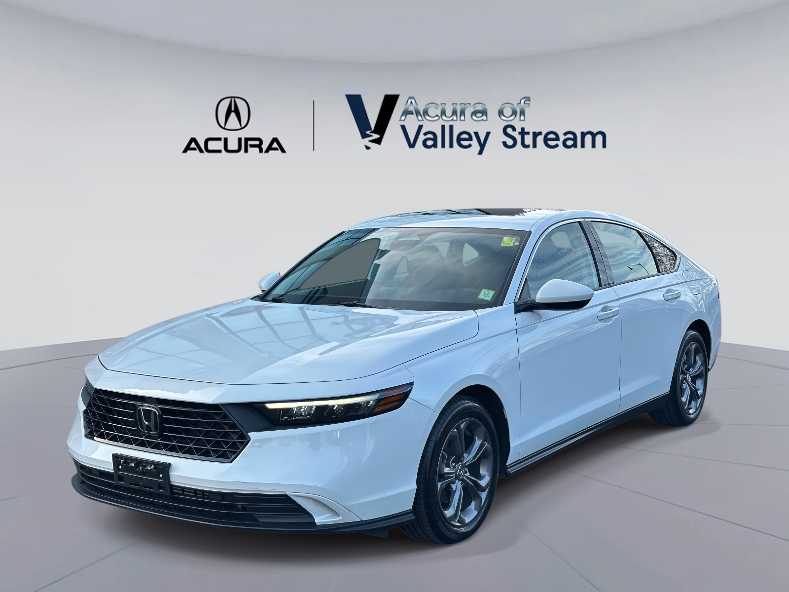 Used 2023 White Honda EX CVT image 3