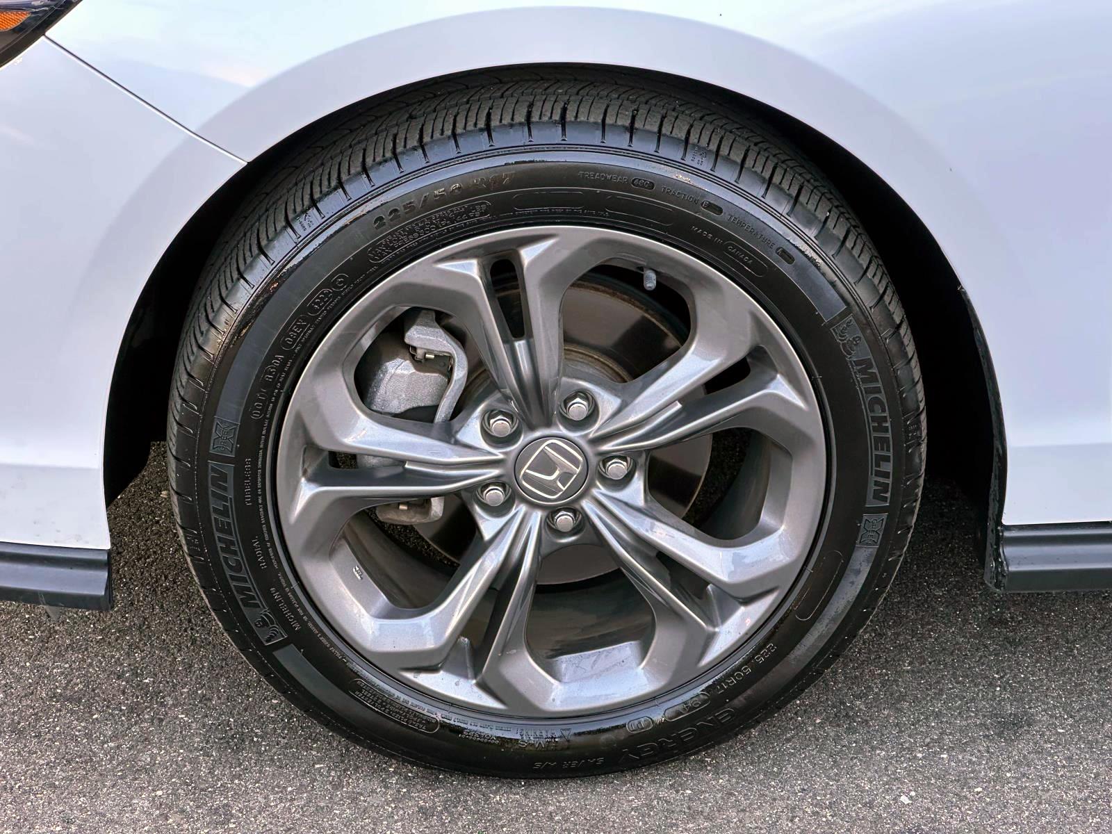 Used 2023 White Honda EX CVT image 5