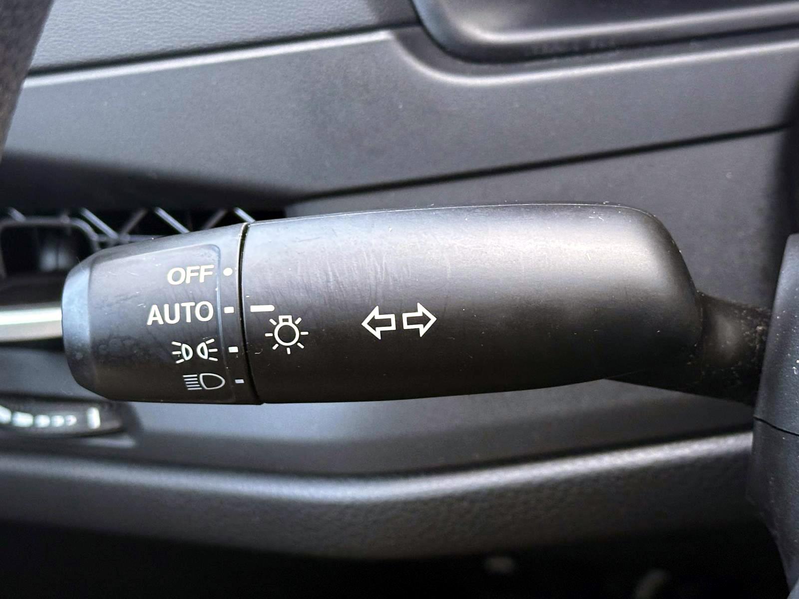 Used 2023 White Honda EX CVT image 21