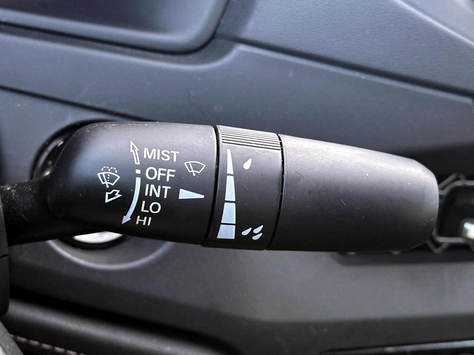 Used 2023 White Honda EX CVT image 22