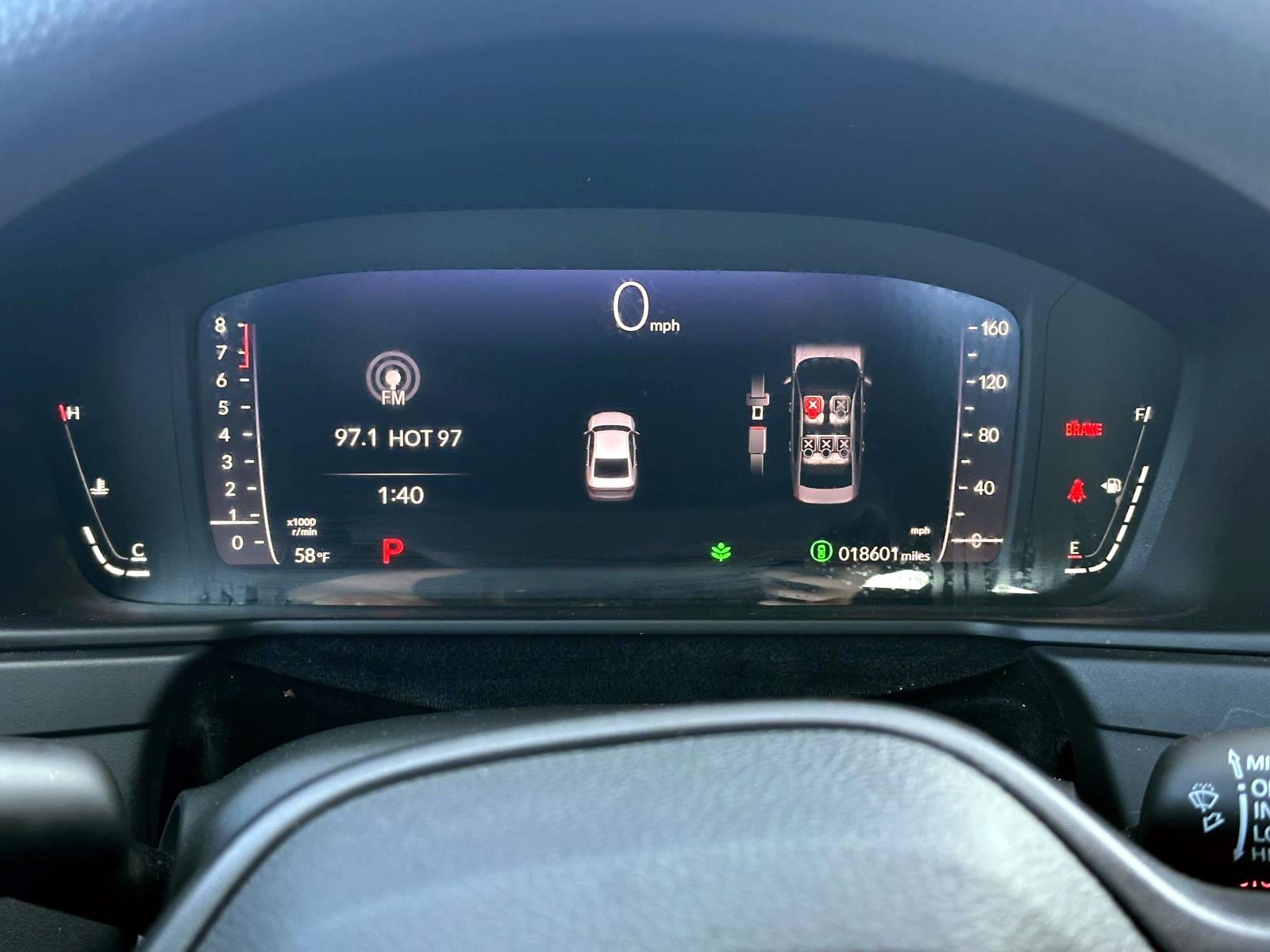 Used 2023 White Honda EX CVT image 23