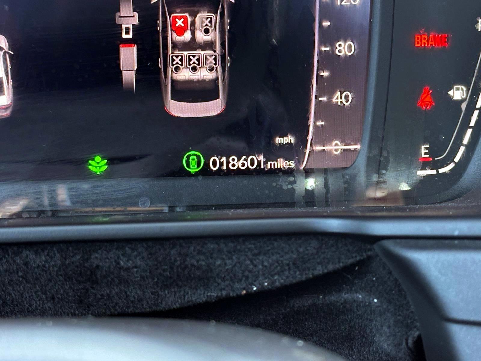 Used 2023 White Honda EX CVT image 24