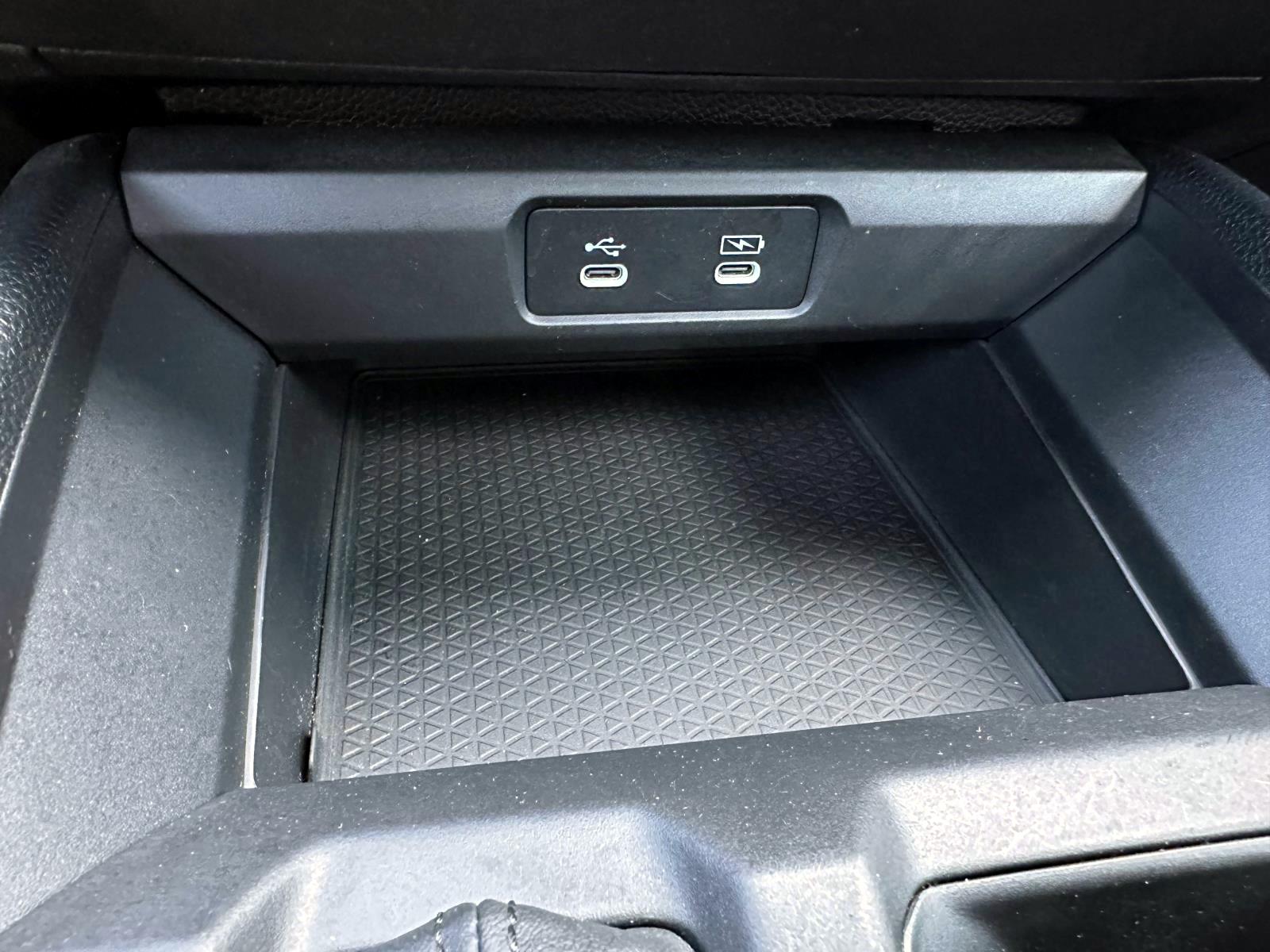 Used 2023 White Honda EX CVT image 29