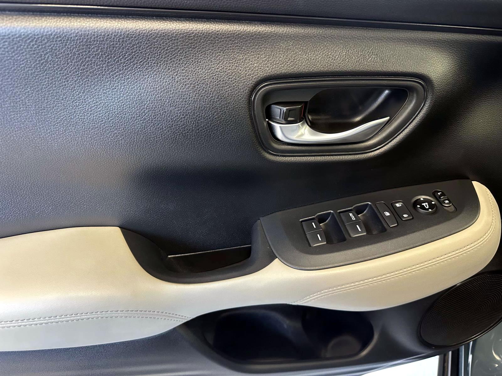 Used 2023 Nordic Forest Pearl Honda LX AWD CVT image 13