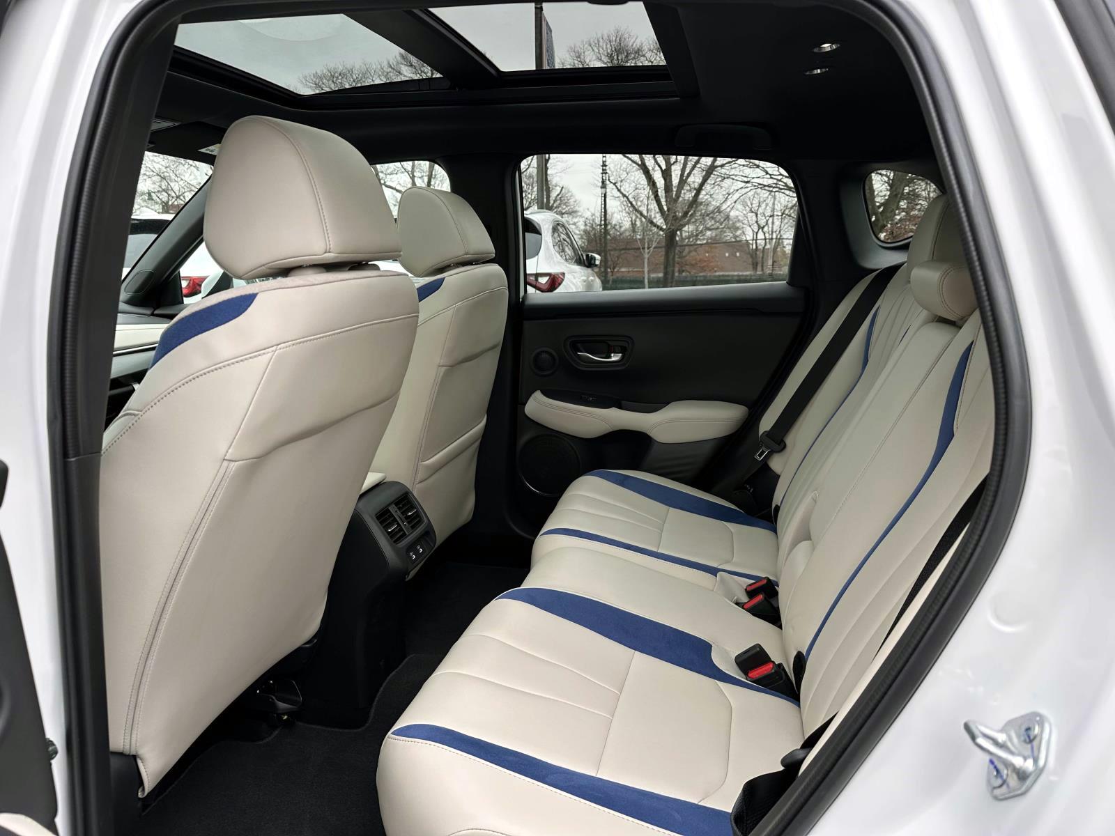 Certified Used 2025 White Acura AWD w/A-Spec Package image 11