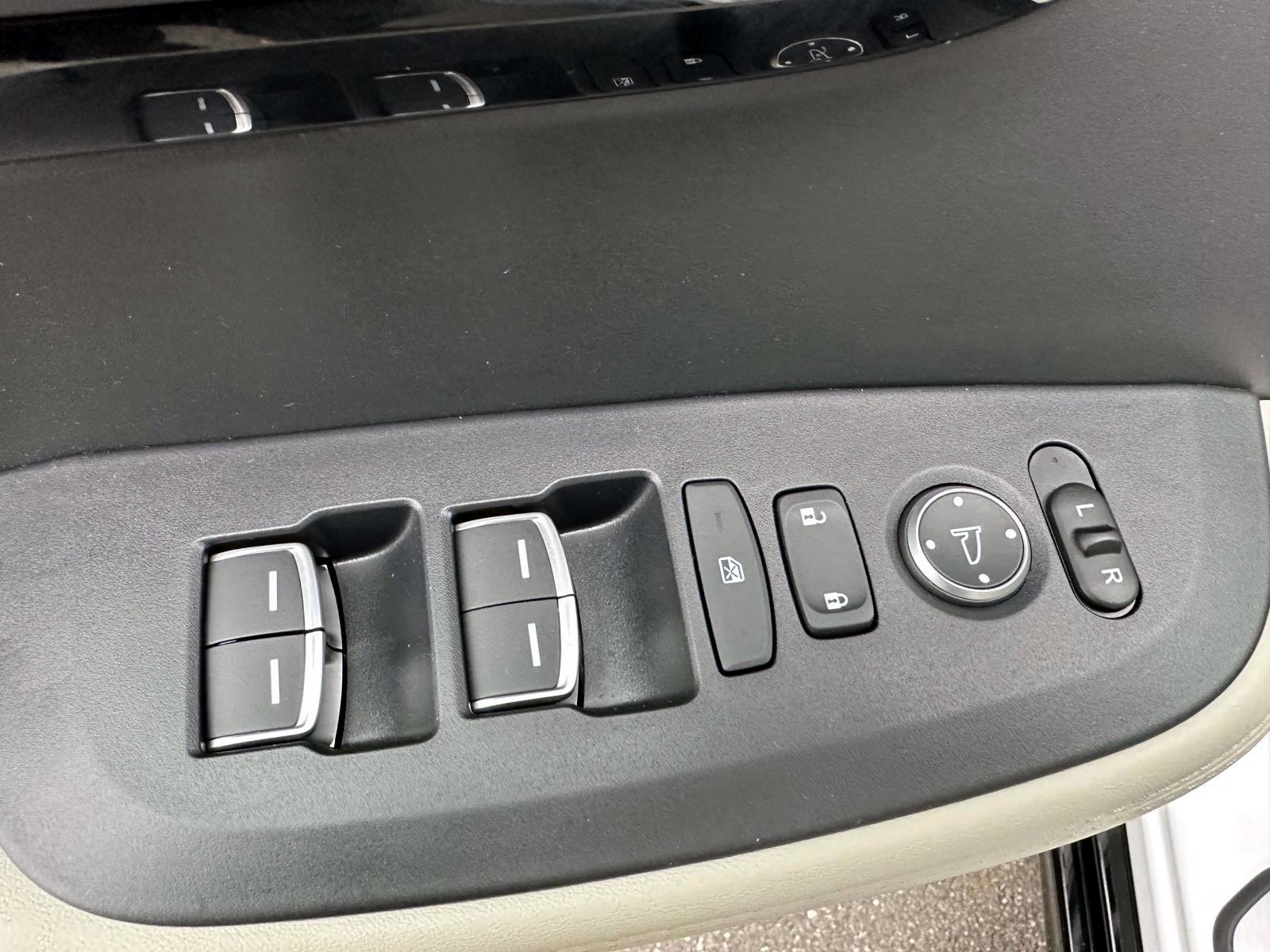 Certified Used 2025 White Acura AWD w/A-Spec Package image 18