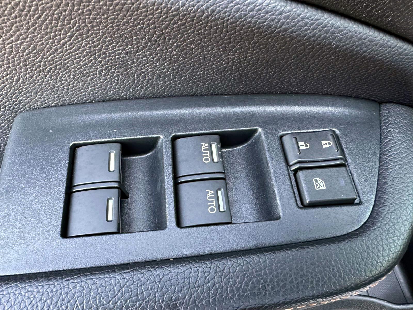 Used 2023 White Honda TrailSport AWD image 16