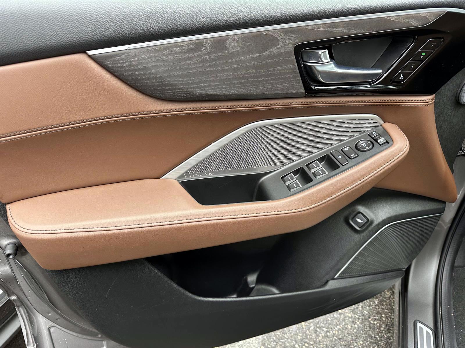 Certified Used 2023 Gray Acura SH-AWD w/Advance Package image 17