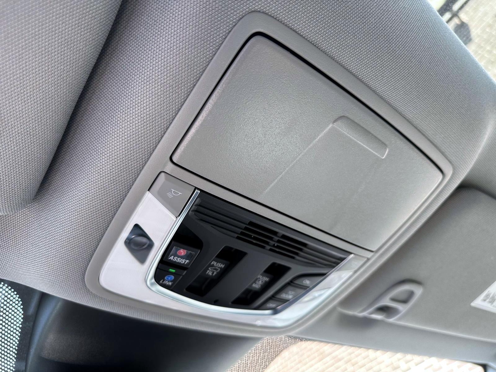 Certified Used 2024 Silver Acura SH-AWD w/Advance Package image 38