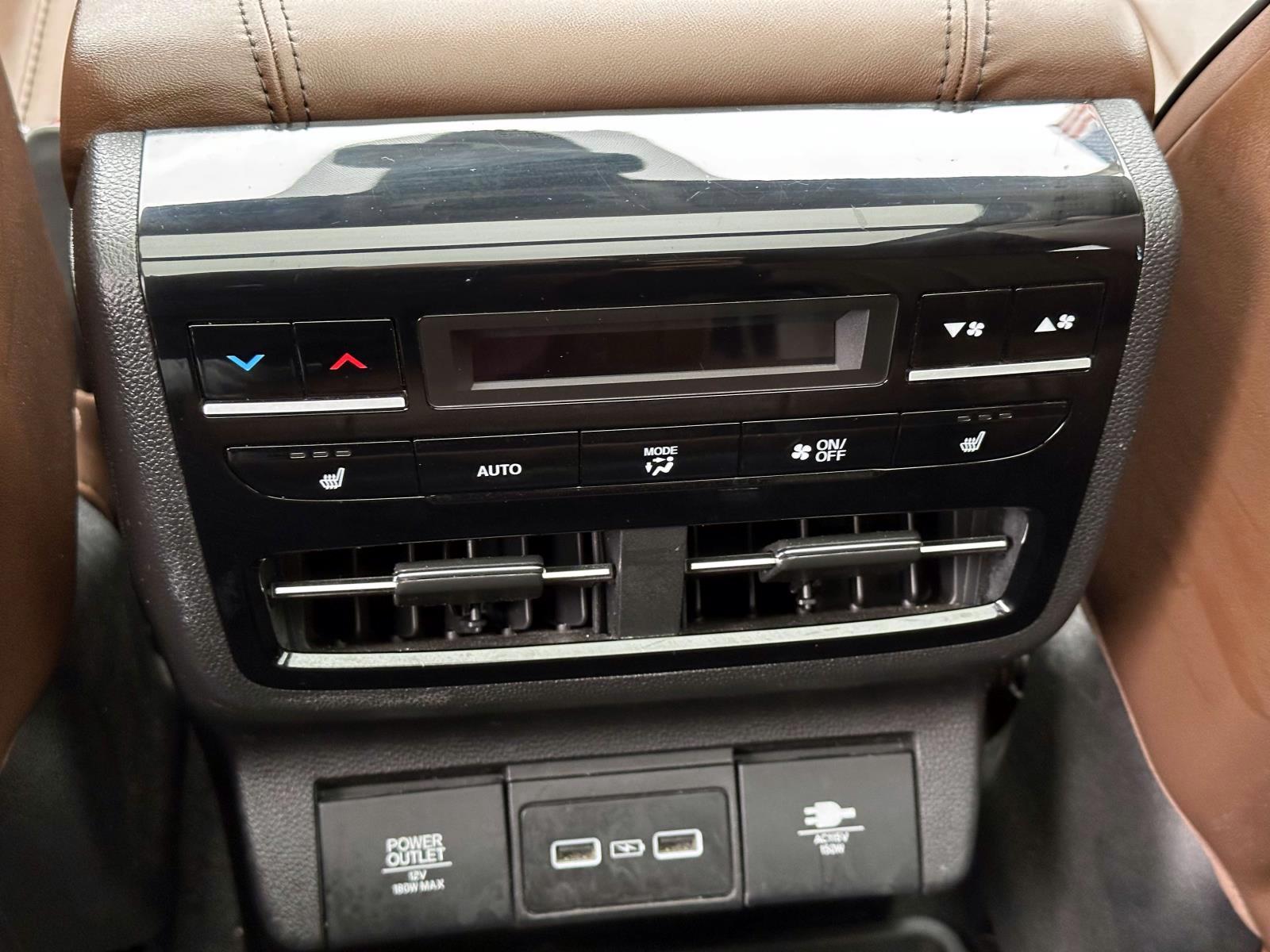 Certified Used 2023 White Acura SH-AWD w/Advance Package image 9