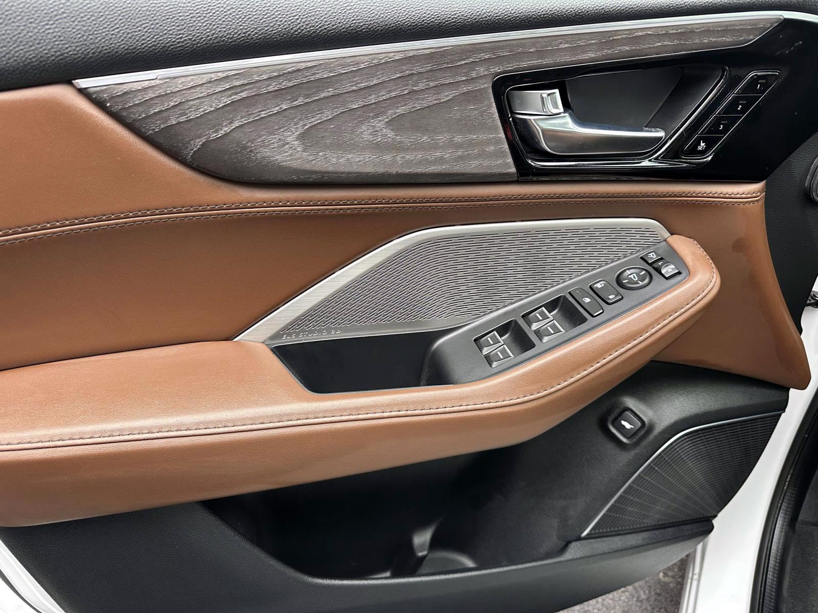 Certified Used 2023 White Acura SH-AWD w/Advance Package image 14