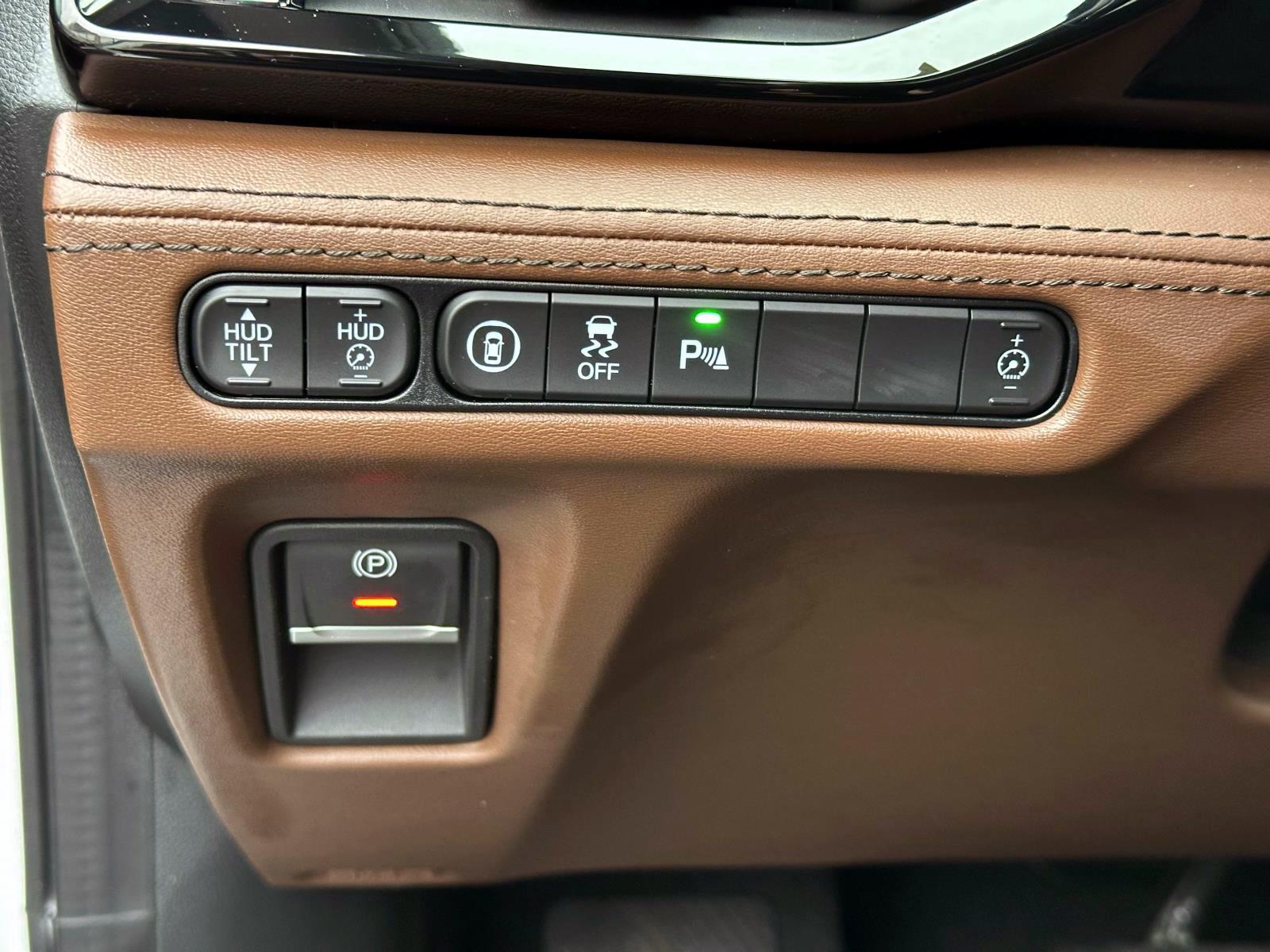 Certified Used 2023 White Acura SH-AWD w/Advance Package image 19