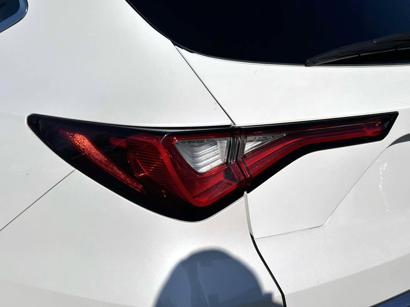 Certified Used 2023 White Acura SH-AWD w/Advance Package image 9