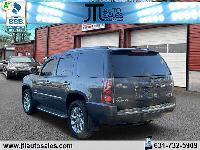 2010 GMC Yukon Denali photo