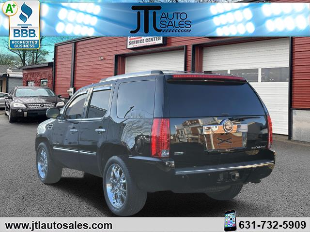 2011 Cadillac Escalade photo