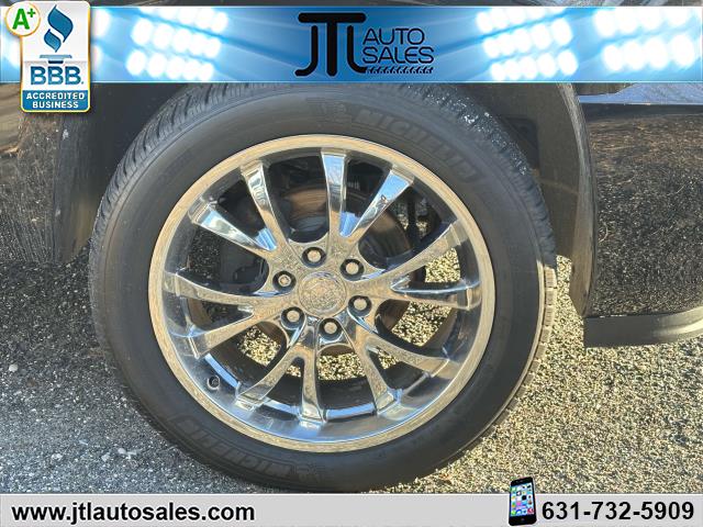 2011 Cadillac Escalade photo