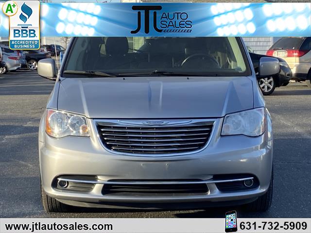 2016 Chrysler Town & Country 4dr Wgn Touring photo