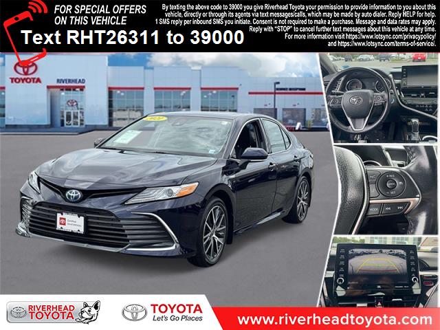 2021 Toyota Camry XLE's photo