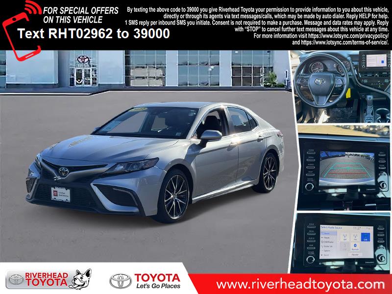 2023 Toyota Camry SE's photo