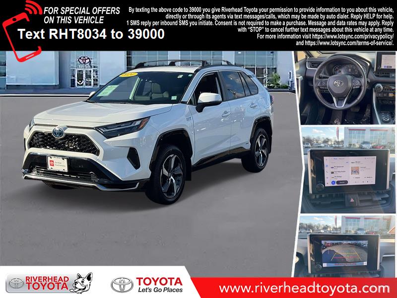 2024 Toyota RAV4 SE's photo