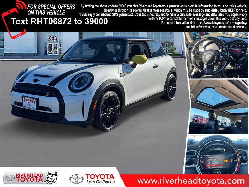 2024 MINI Hardtop 2 Door SE's photo