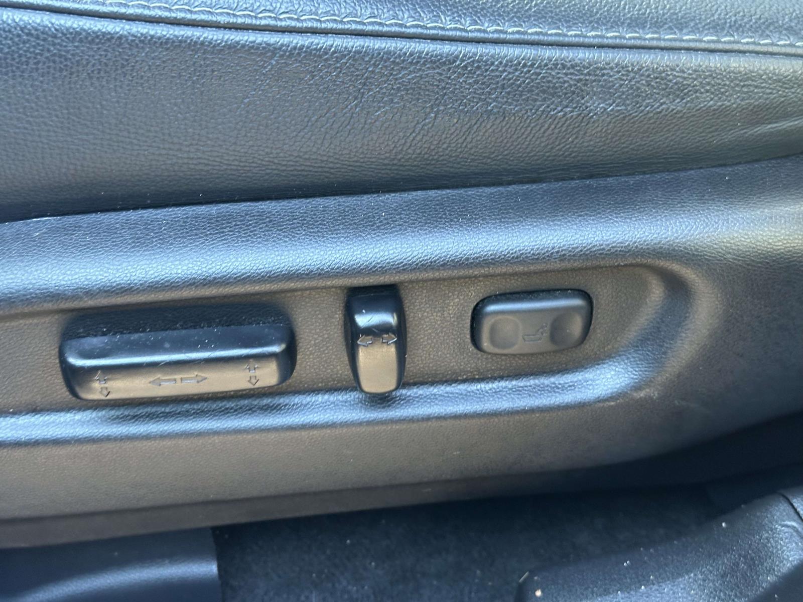 used 2022 Honda Pilot car, priced at $31,995