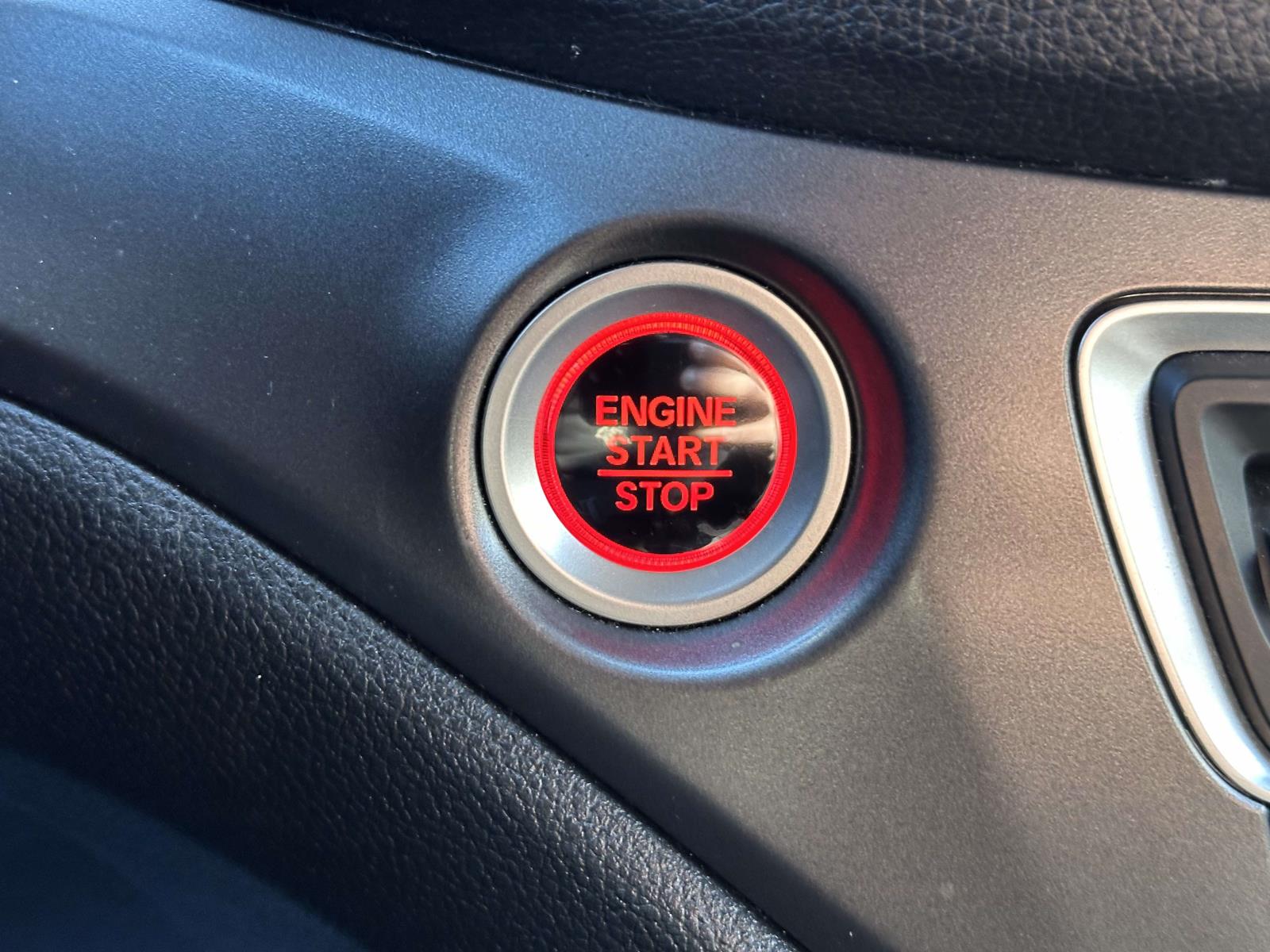 used 2022 Honda Pilot car, priced at $31,995