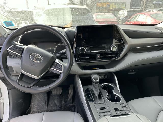 used 2023 Toyota Highlander car, priced at $40,995