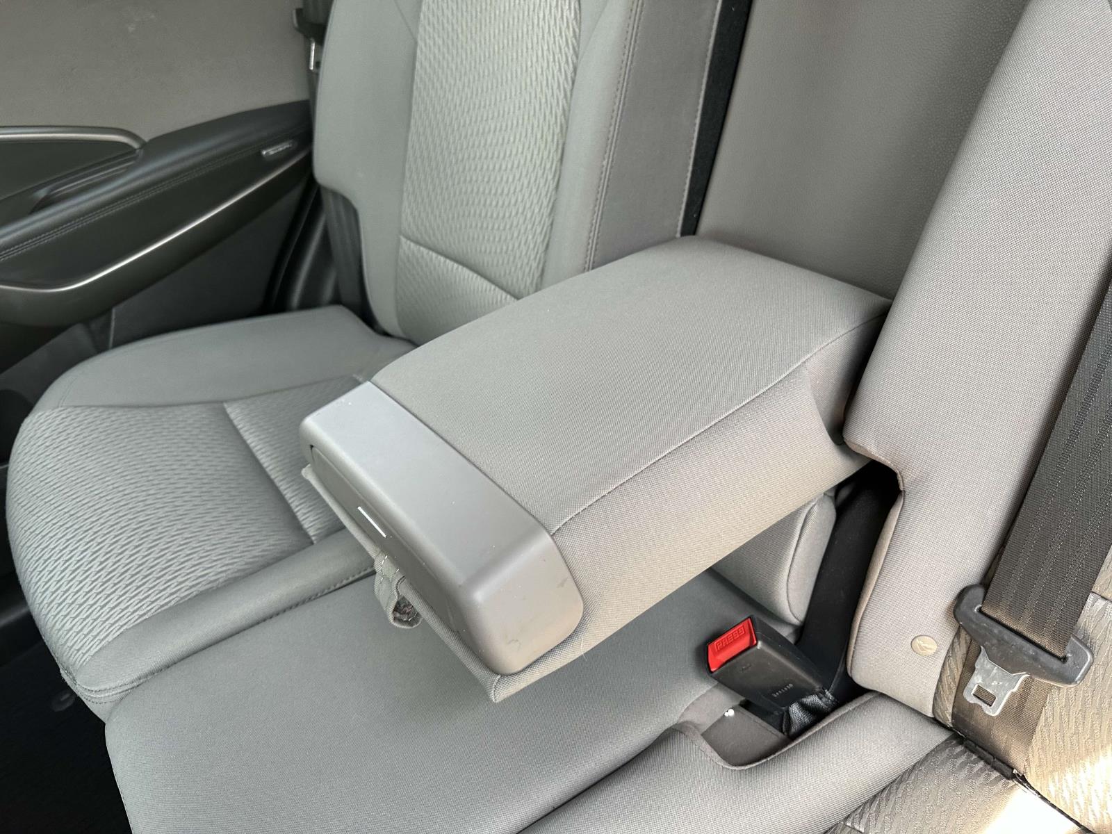 used 2018 Hyundai Santa Fe Sport car