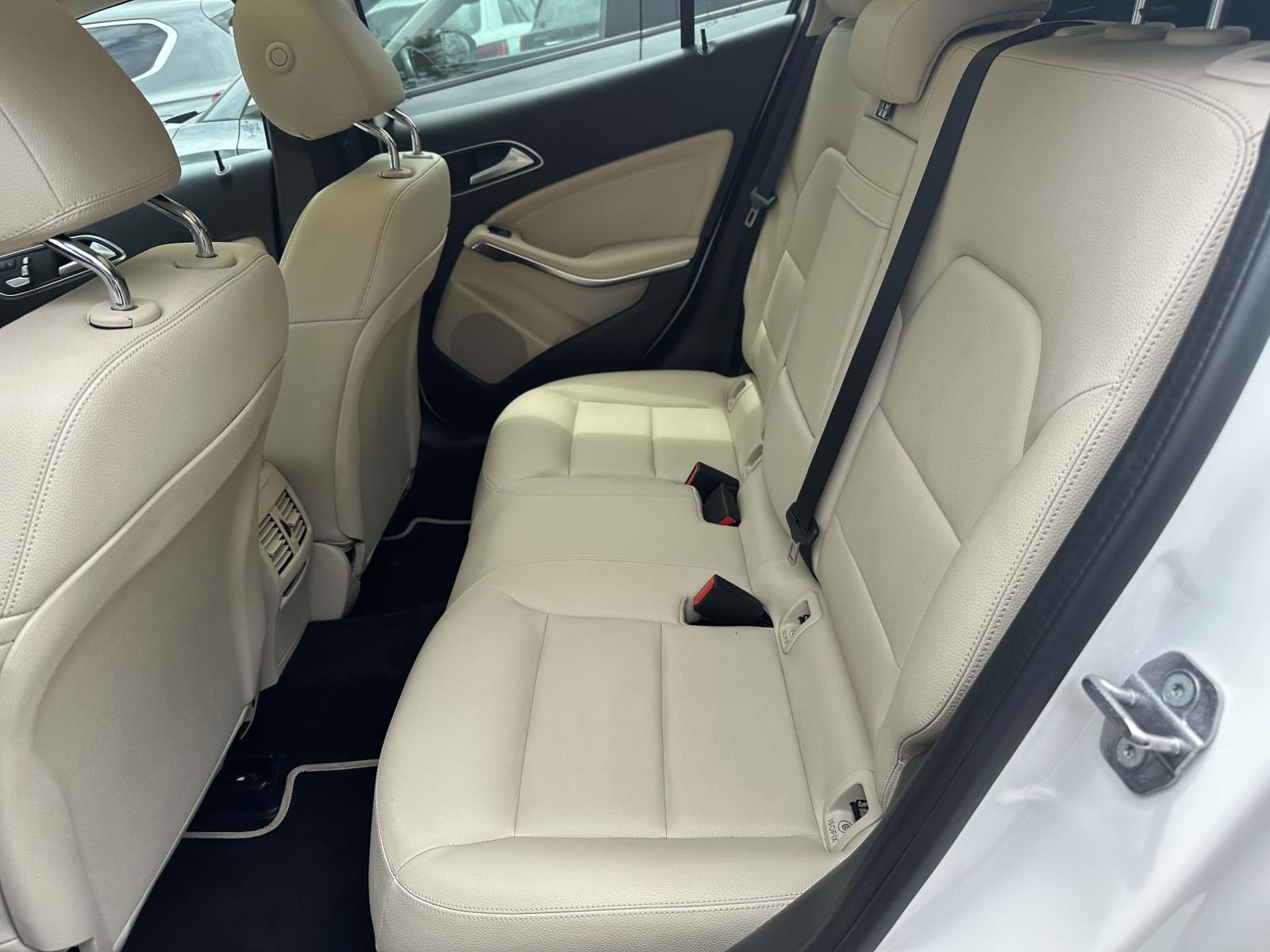 used 2020 Mercedes-Benz GLA car
