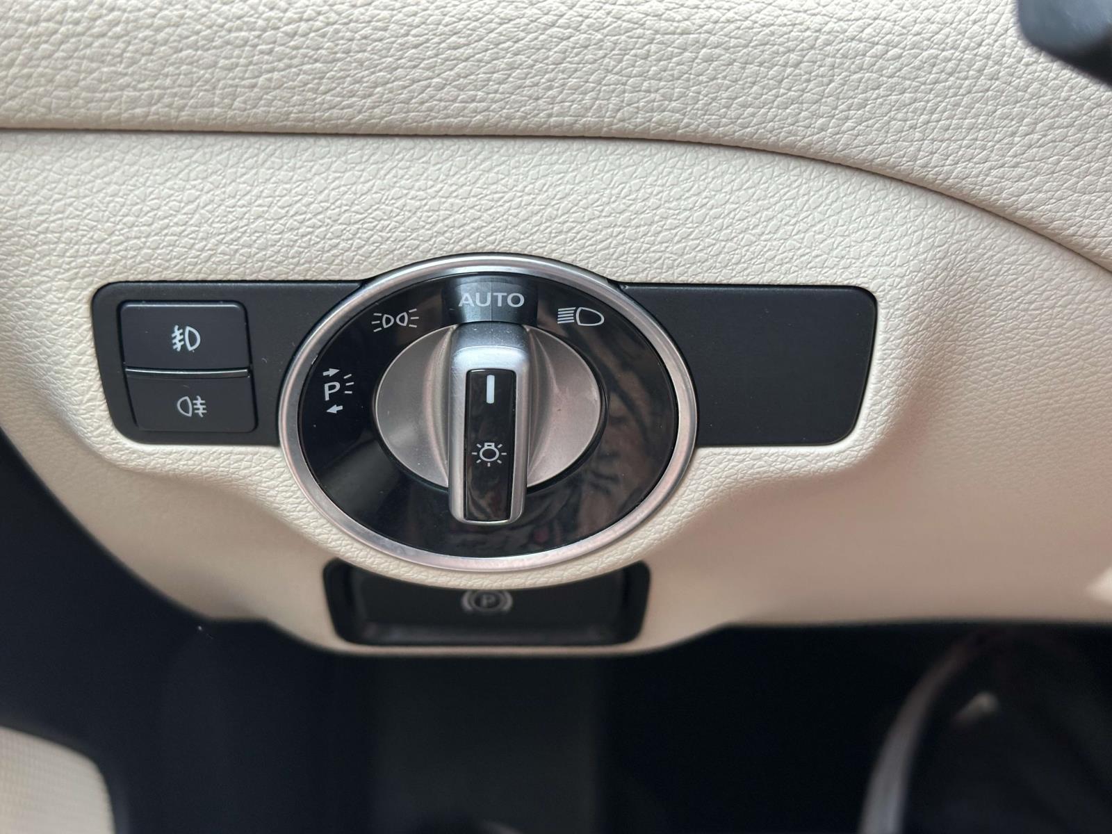 used 2020 Mercedes-Benz GLA car