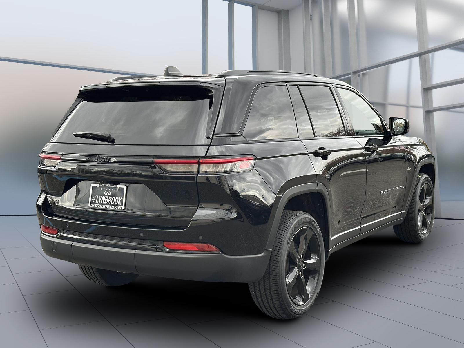 used 2023 Jeep Grand Cherokee car, priced at $33,095