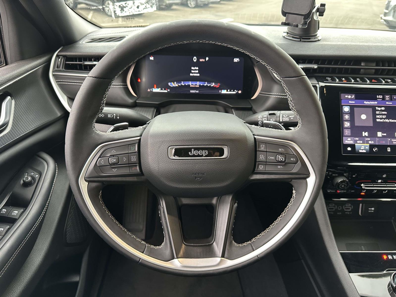 used 2023 Jeep Grand Cherokee car, priced at $33,095