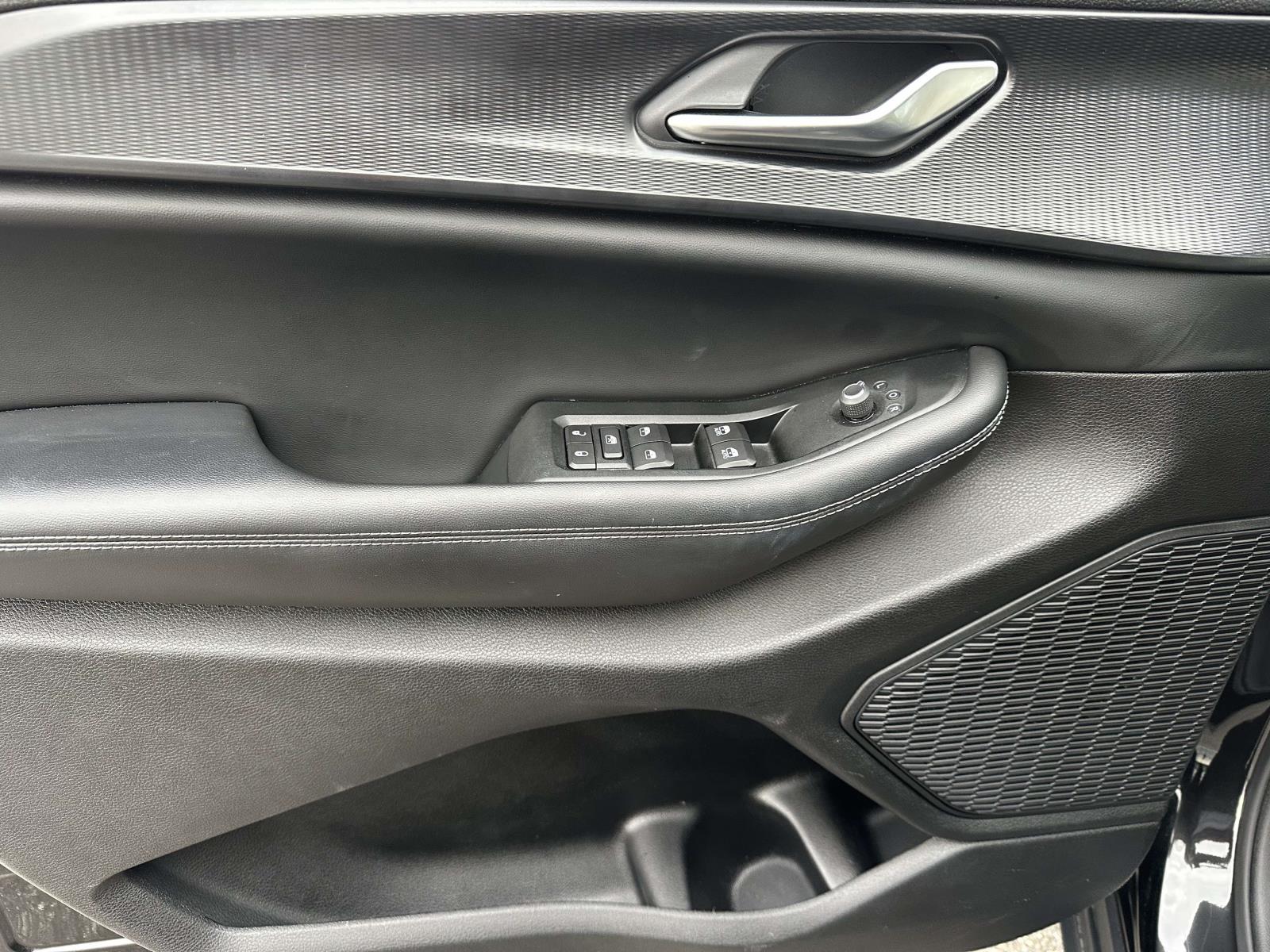 used 2023 Jeep Grand Cherokee car, priced at $33,095