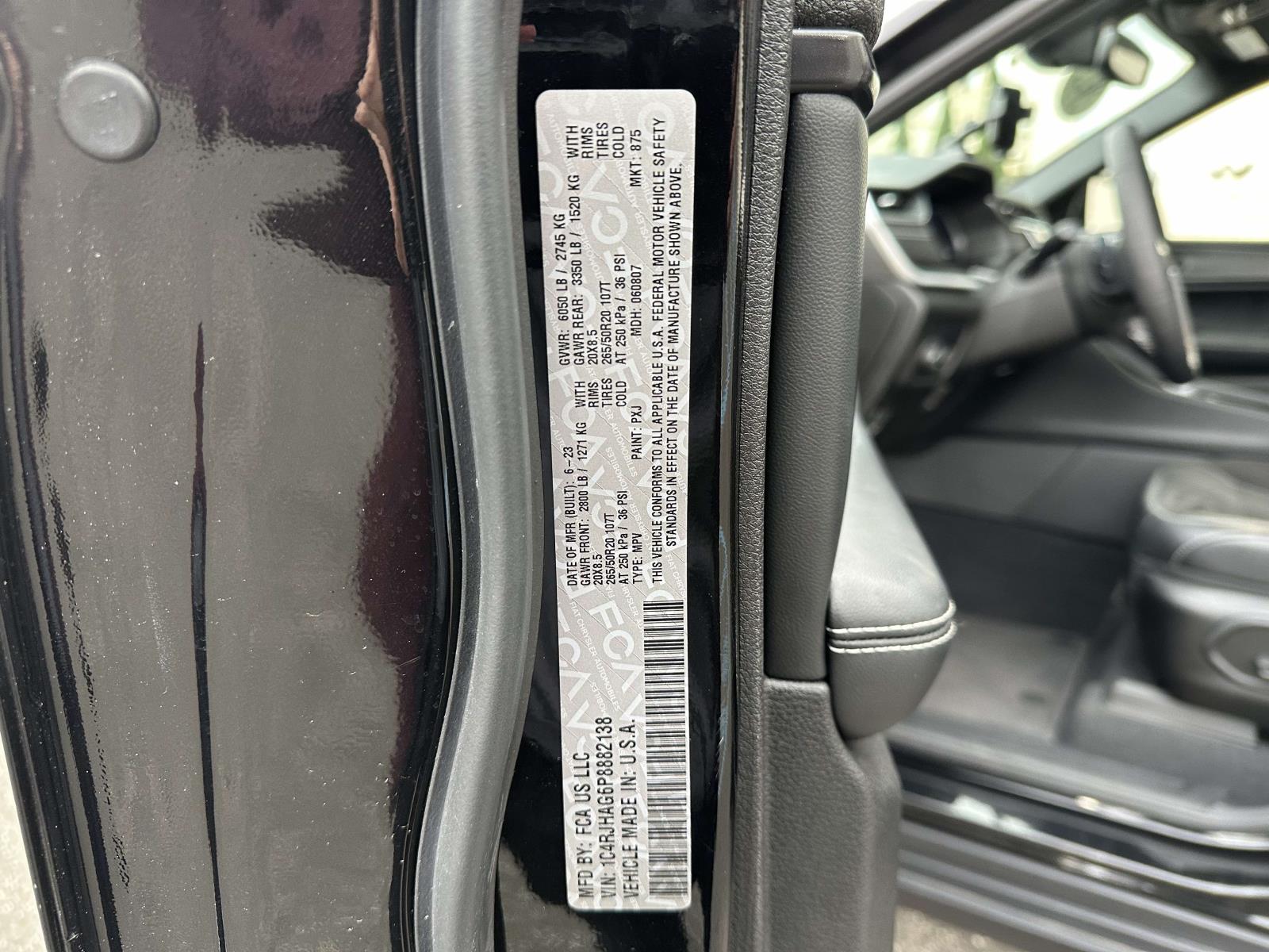 used 2023 Jeep Grand Cherokee car, priced at $33,095