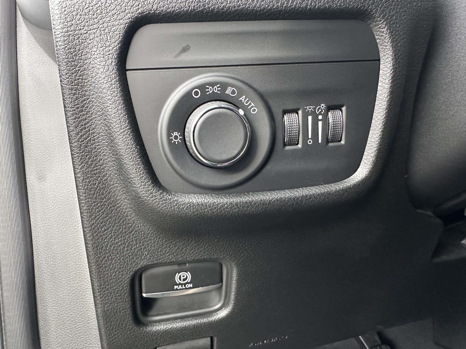 used 2023 Jeep Grand Cherokee car, priced at $33,095