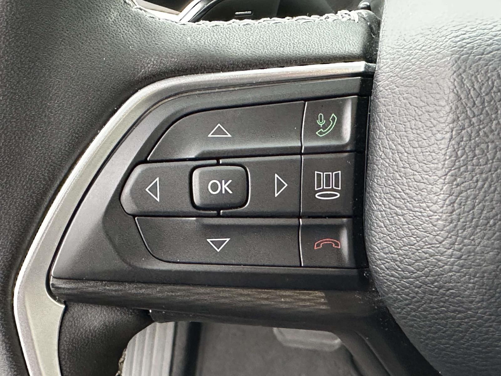 used 2023 Jeep Grand Cherokee car, priced at $33,095