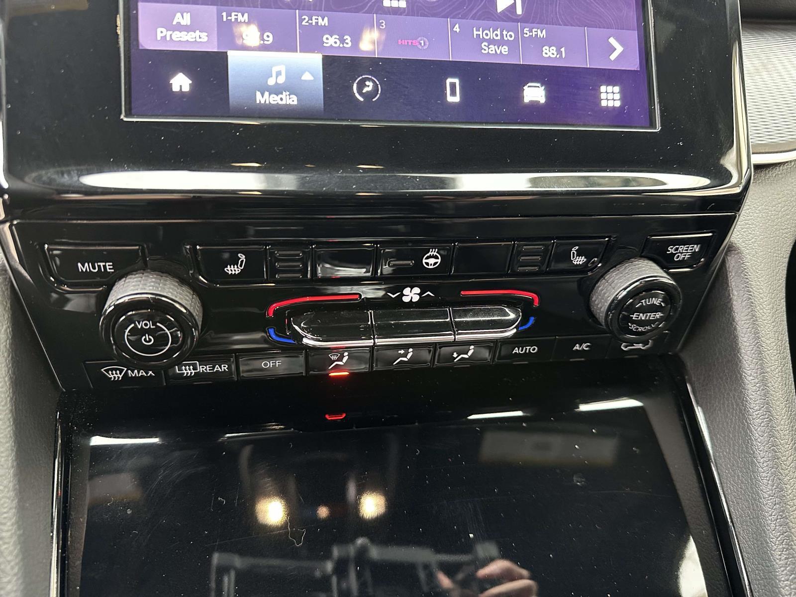 used 2023 Jeep Grand Cherokee car, priced at $33,095